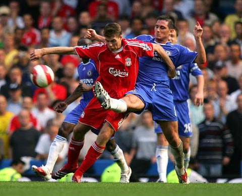 让足球运动, 打破了精英