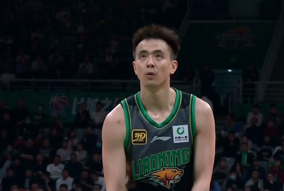 篮在新的征, CBA