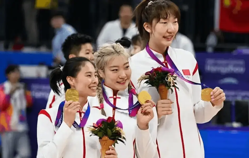 分小外援, 老路, WNBL联