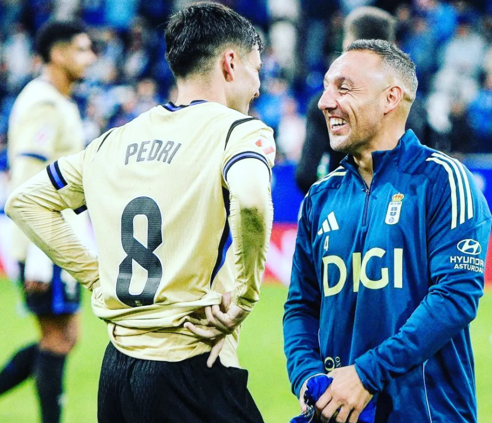 对任何人都 对任何人都